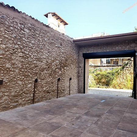 Dimora Adelfina - L'Aquila Centro Villa Eksteriør billede